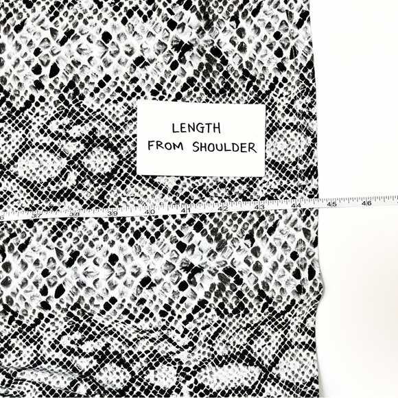 Good‎ American Runaround Wrap Dress 2 Medium midi reptile snake neutral stretch - Picture 9 of 11